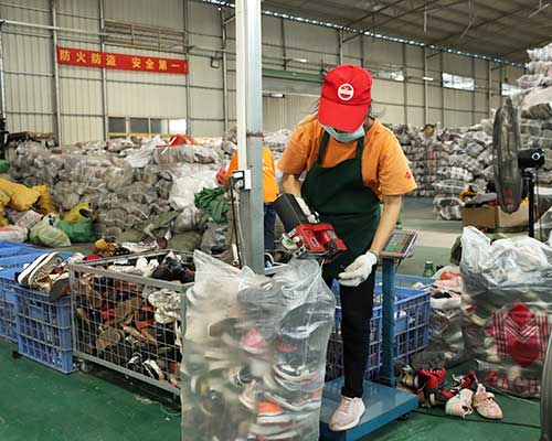 used shoes baling