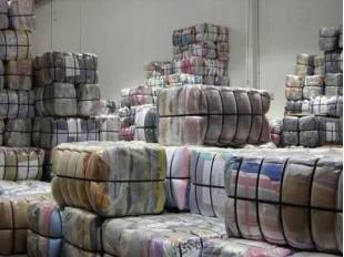 used shoes8 used clothing bales