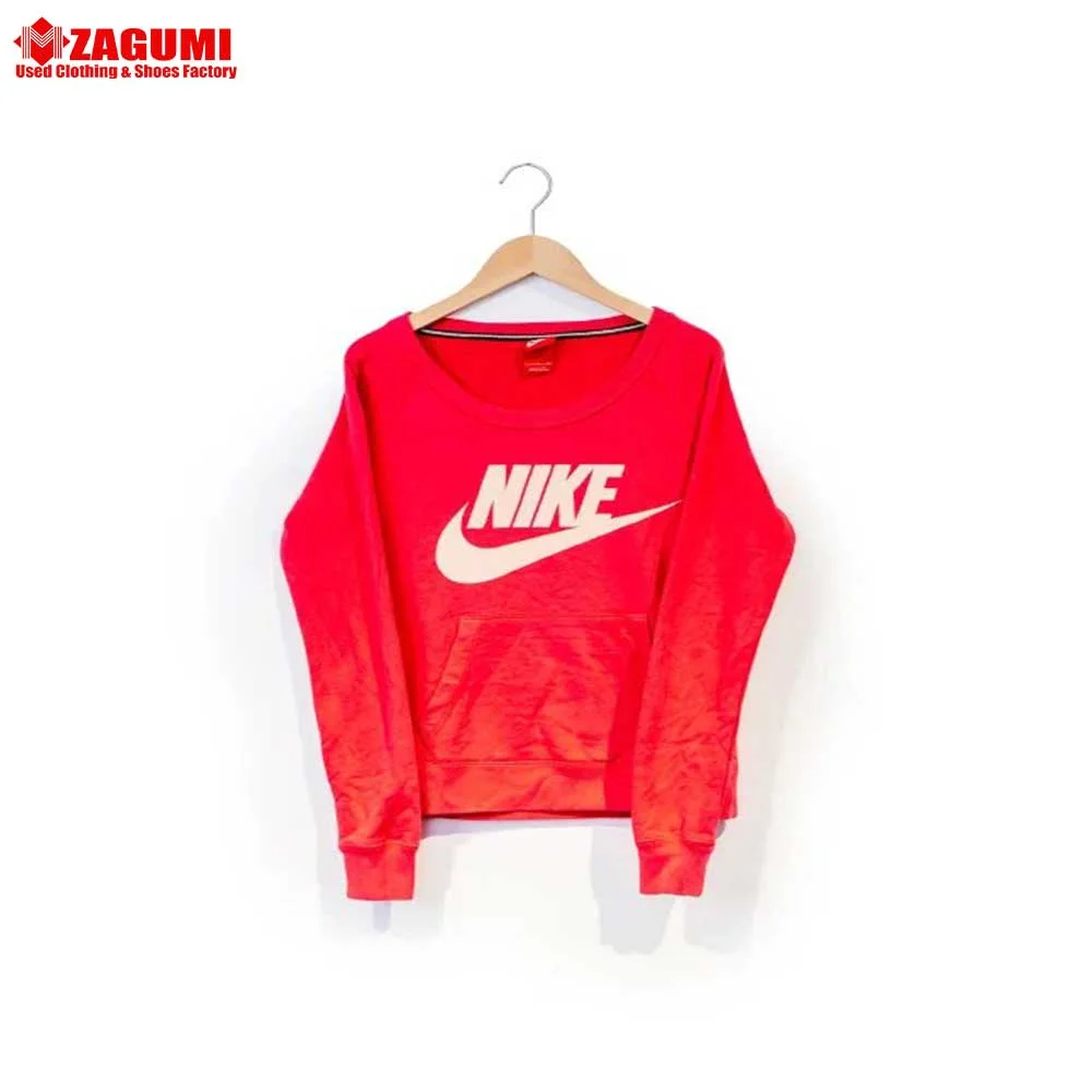 second hand sport branded sweatshirt